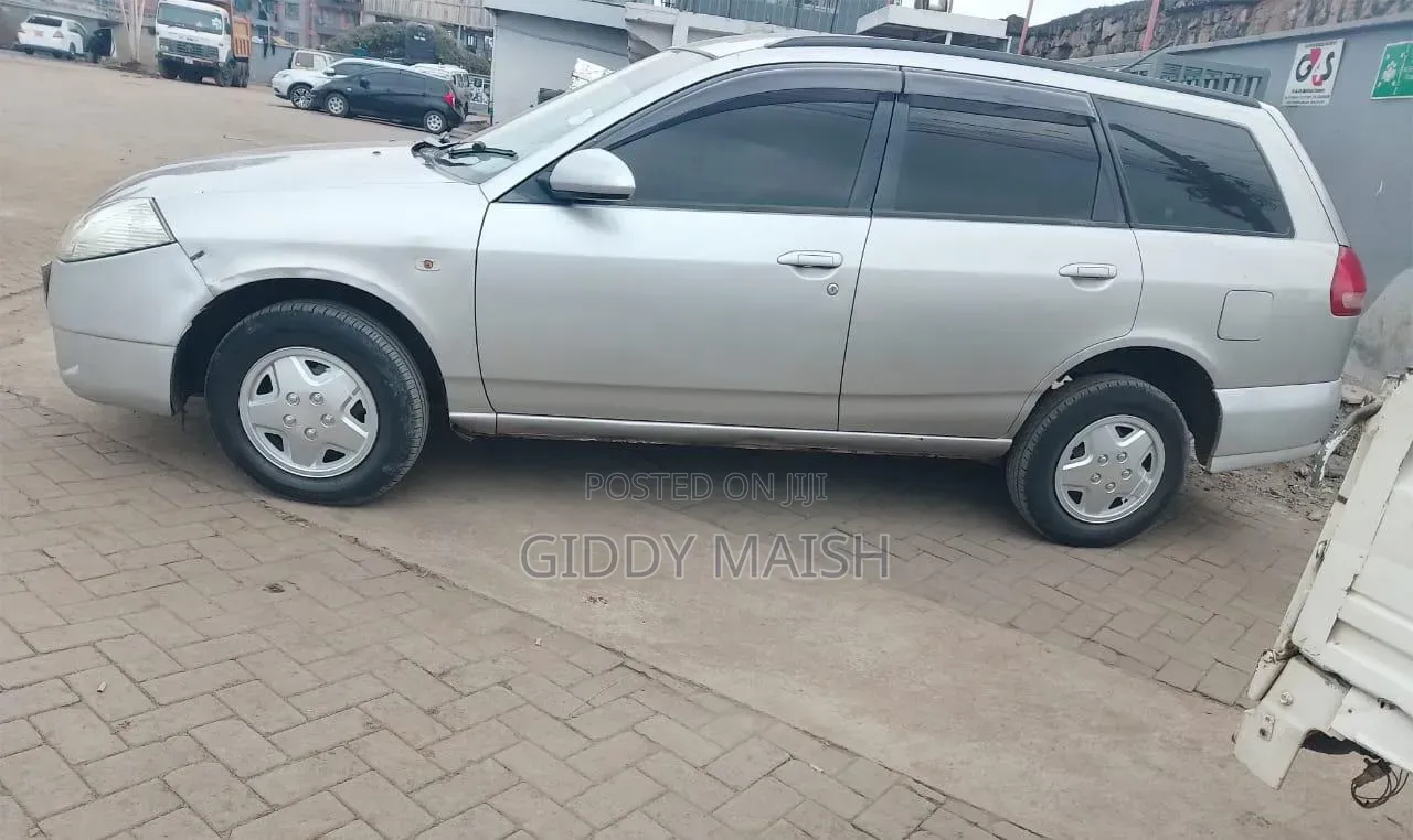 Nissan Wingroad 2003 Silver