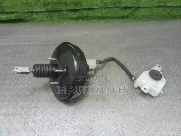 Toyota Esquire Brake Booster/Master Cylinder - thumbnail 2