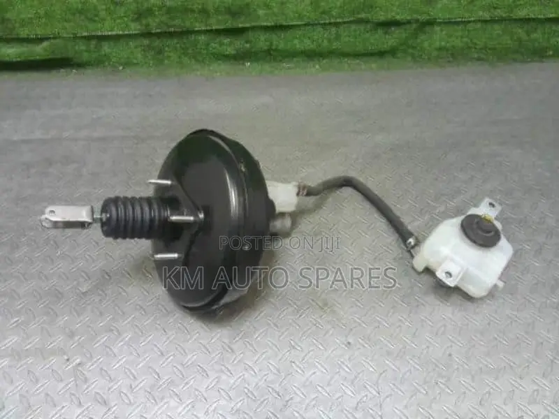 Toyota Esquire Brake Booster/Master Cylinder