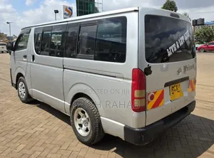 Toyota HiAce 2013 Silver
