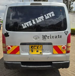 Toyota HiAce 2013 Silver