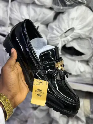 Men Wet-Look Shoes