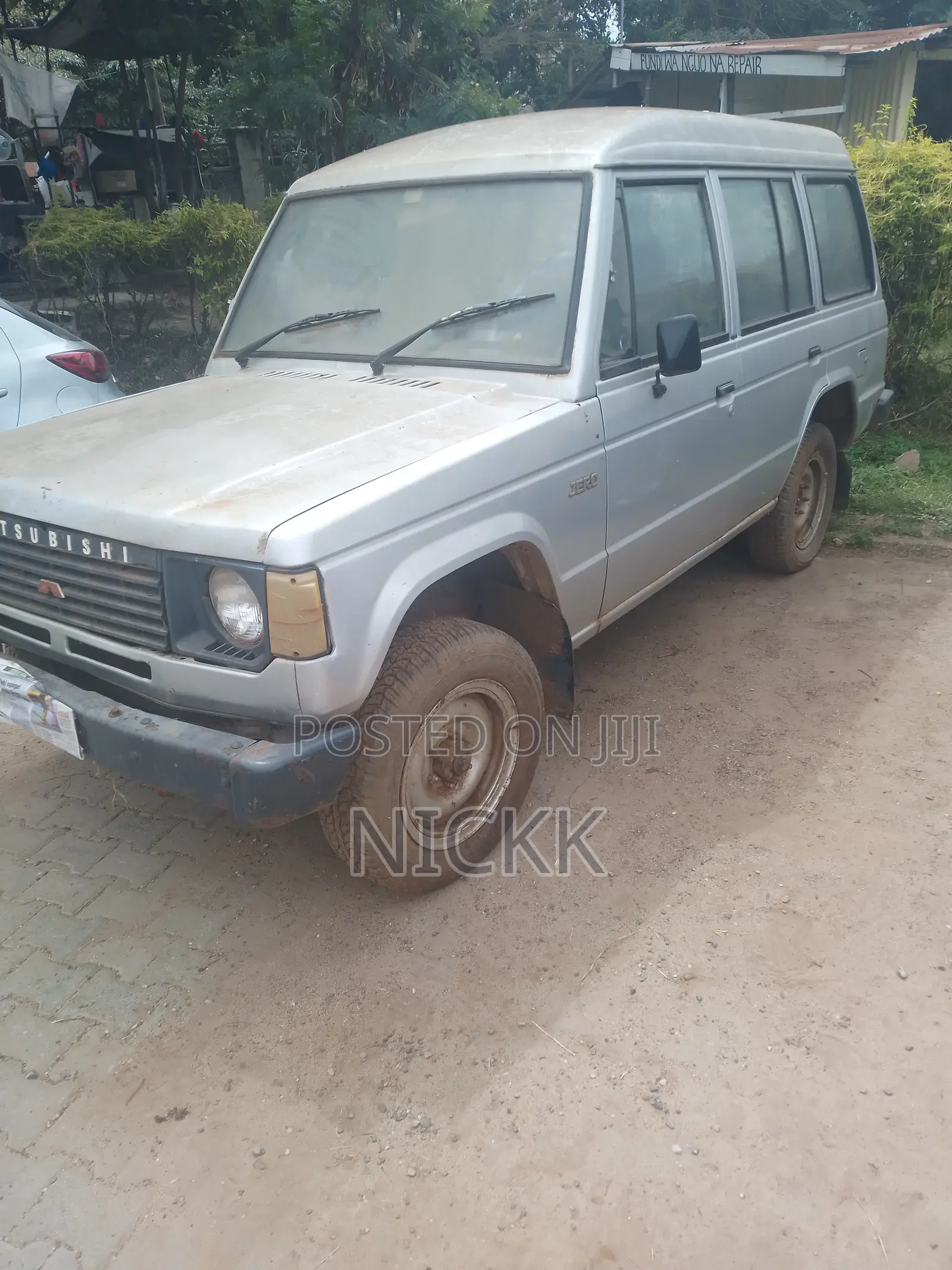 Mitsubishi Pajero 1989 Gray