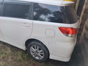 Toyota Wish 2010 White