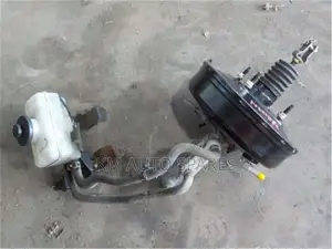 Toyota Spacio Brake Booster/Master Cylinder