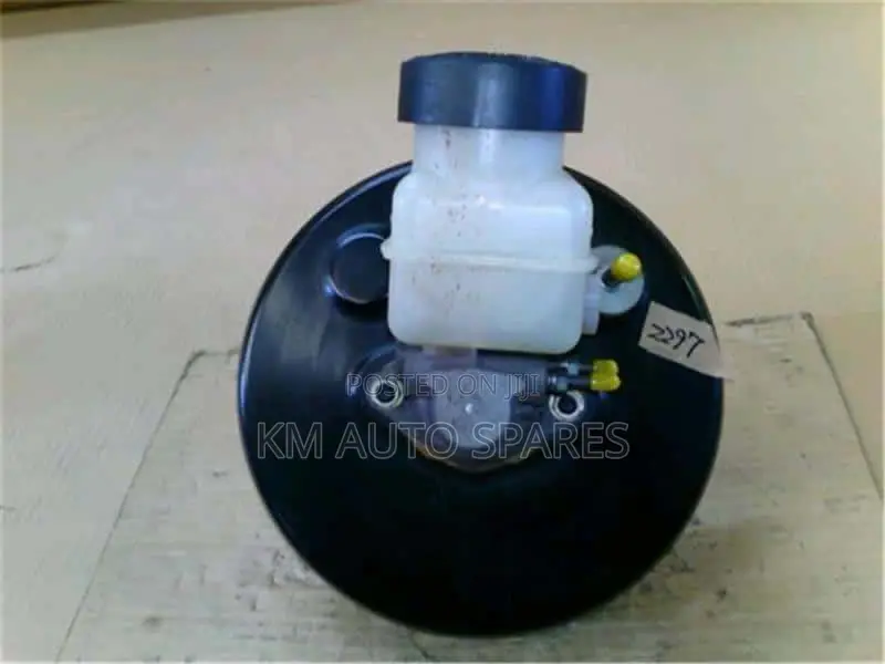 Toyota Funcargo Brake Booster/Master Cylinder