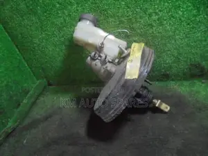 Toyota Funcargo Brake Booster/Master Cylinder