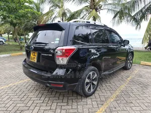 Subaru Forester 2016 Black