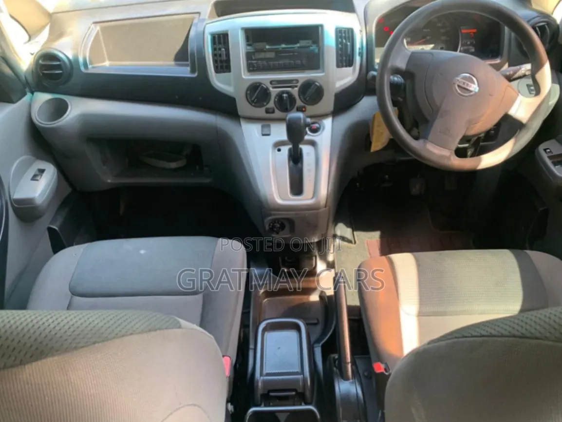 Nissan NV200 2015 White
