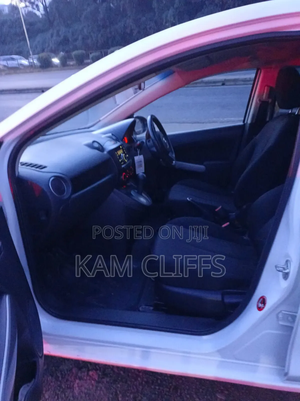 Mazda Demio 2014 Pearl