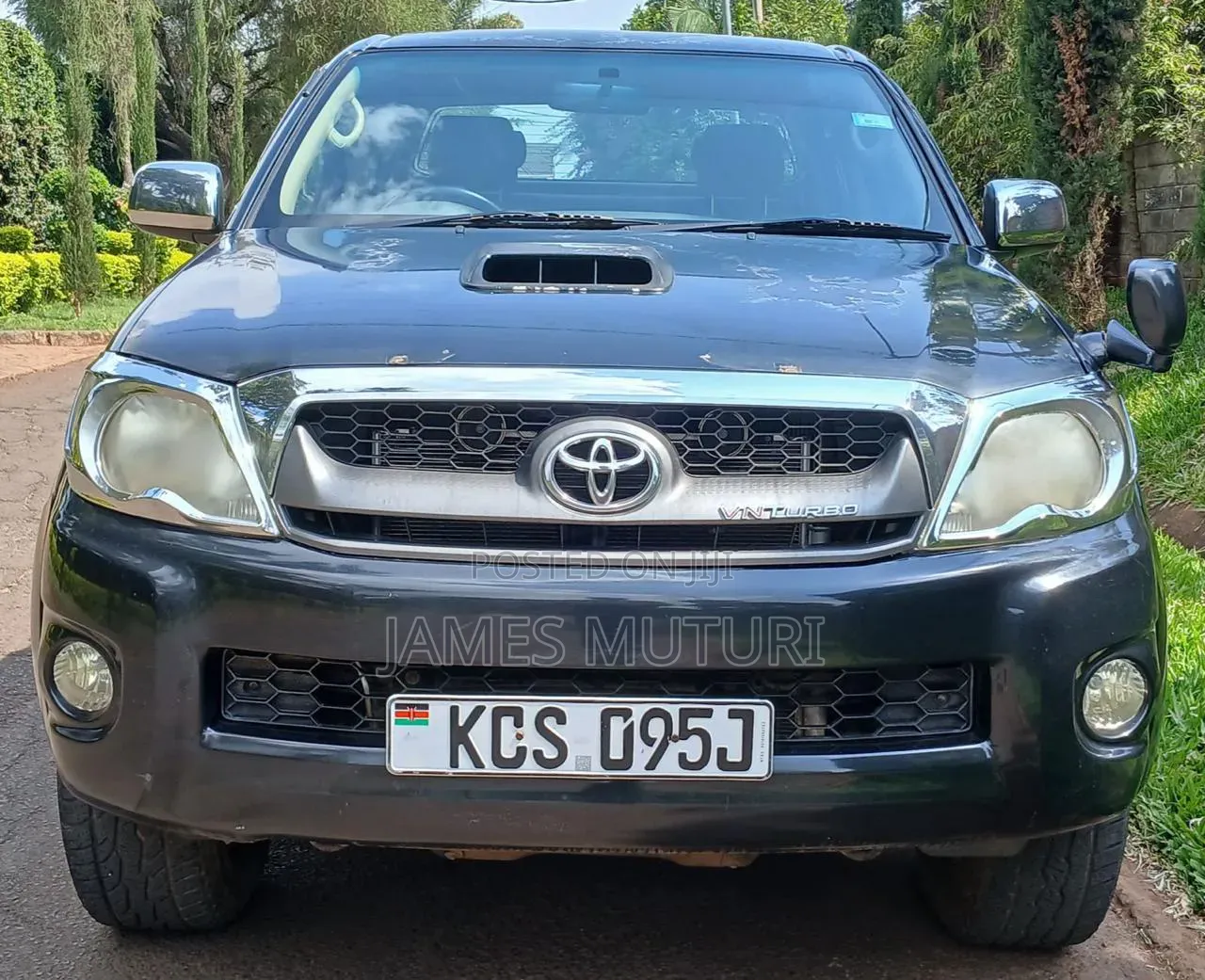 Toyota Hilux 2011 Black