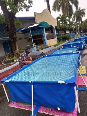 Kids Family Outdoor Swimming Pool – Portable Intex Frame Pool