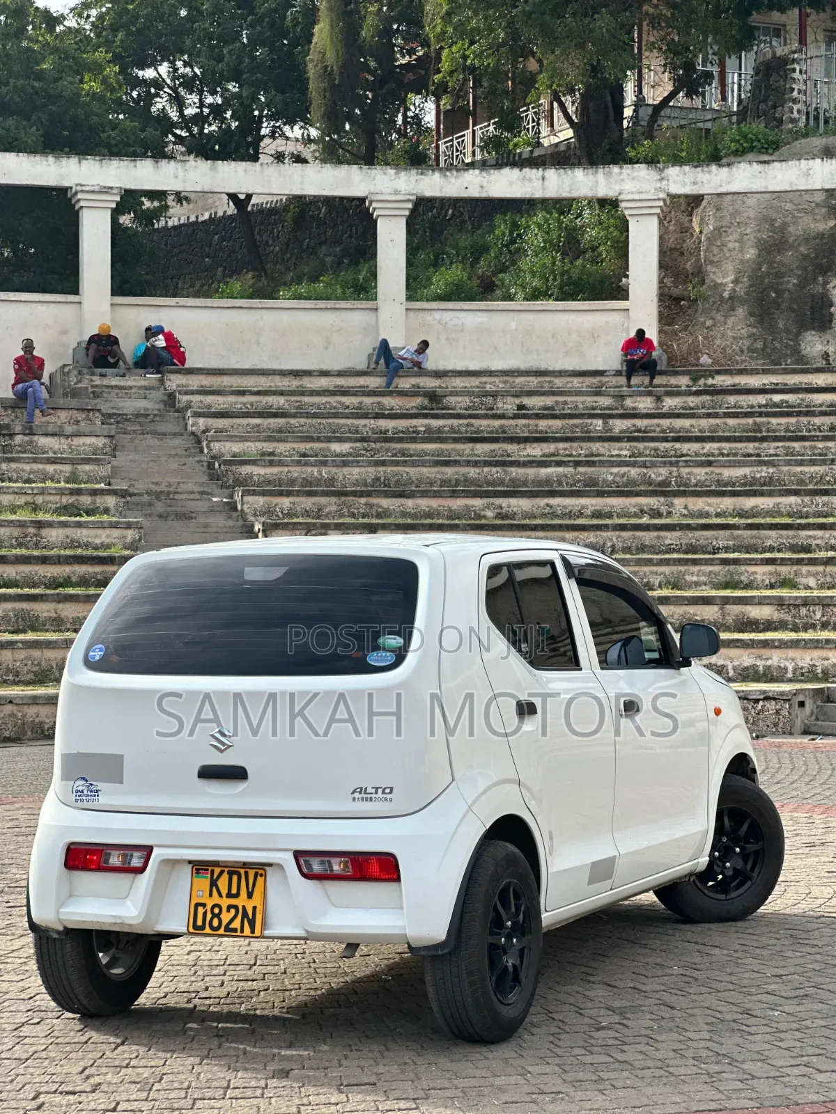 Suzuki Alto 2018 White