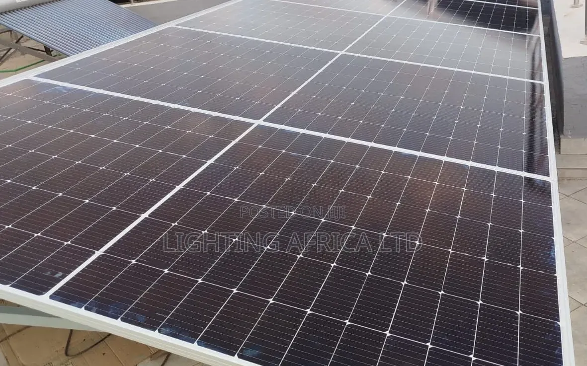 5.5kva - 5.12kwh -(4)595w Solar Panels( Free Installation Transport)