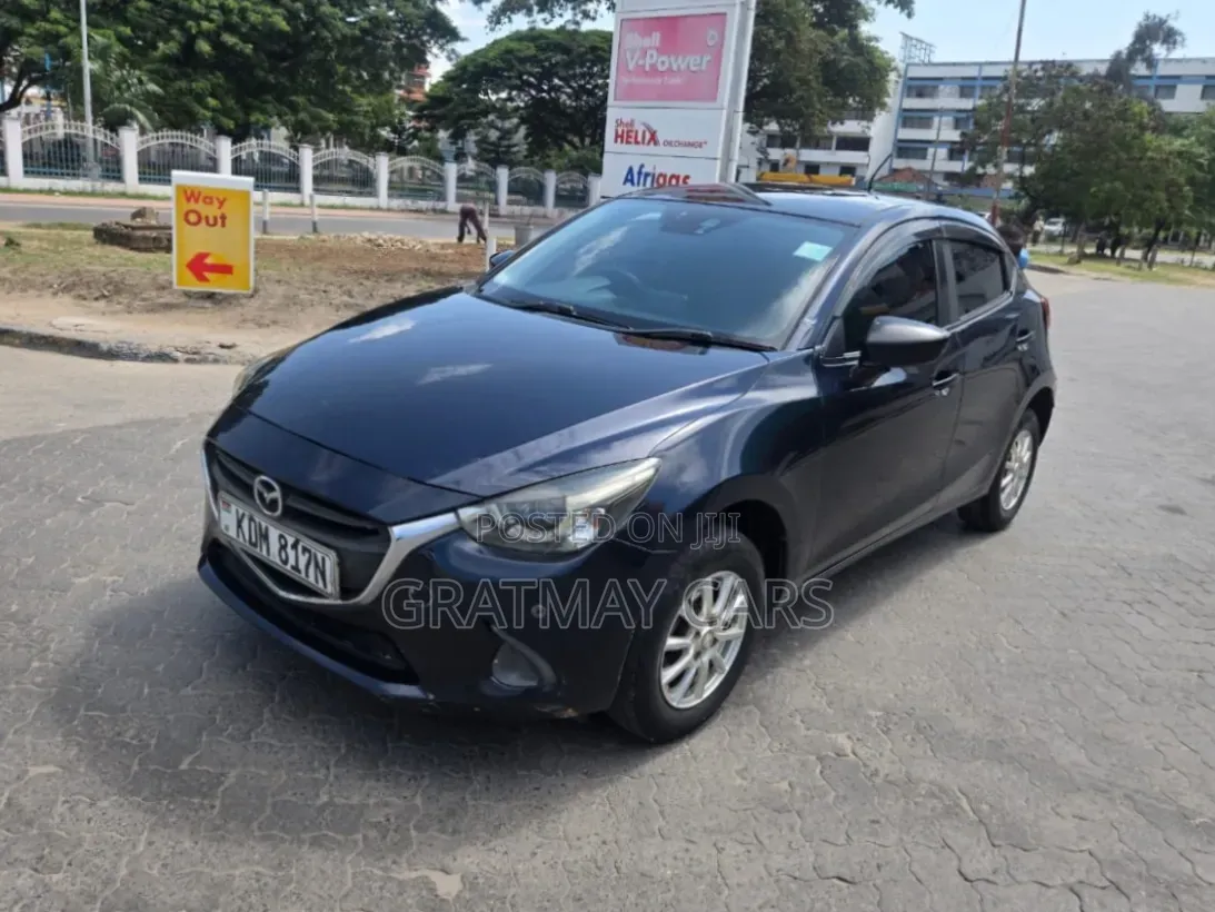 Mazda Demio 2017 Black