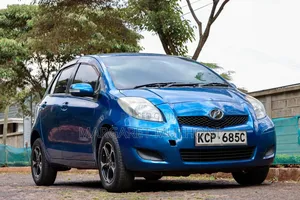 Toyota Vitz 2011 Blue