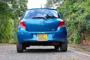 Toyota Vitz 2011 Blue