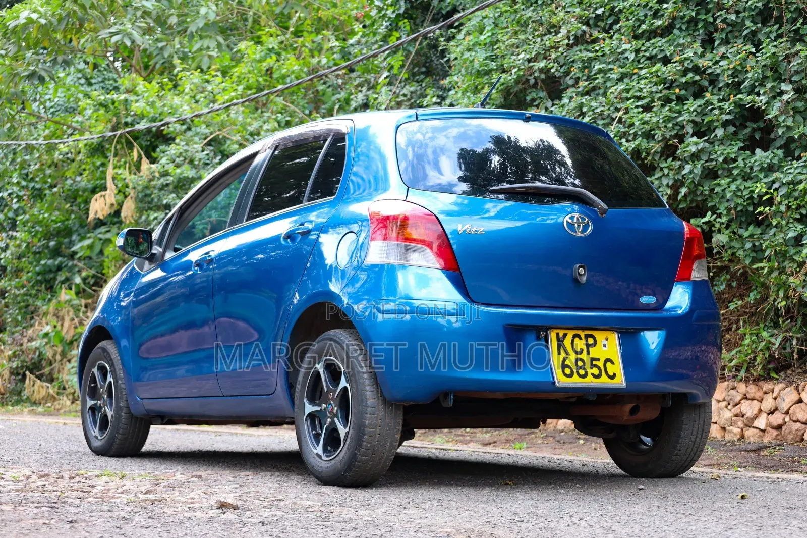 Toyota Vitz 2011 Blue