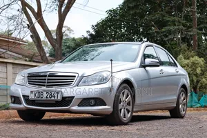 Mercedes-Benz C180 2014 Silver