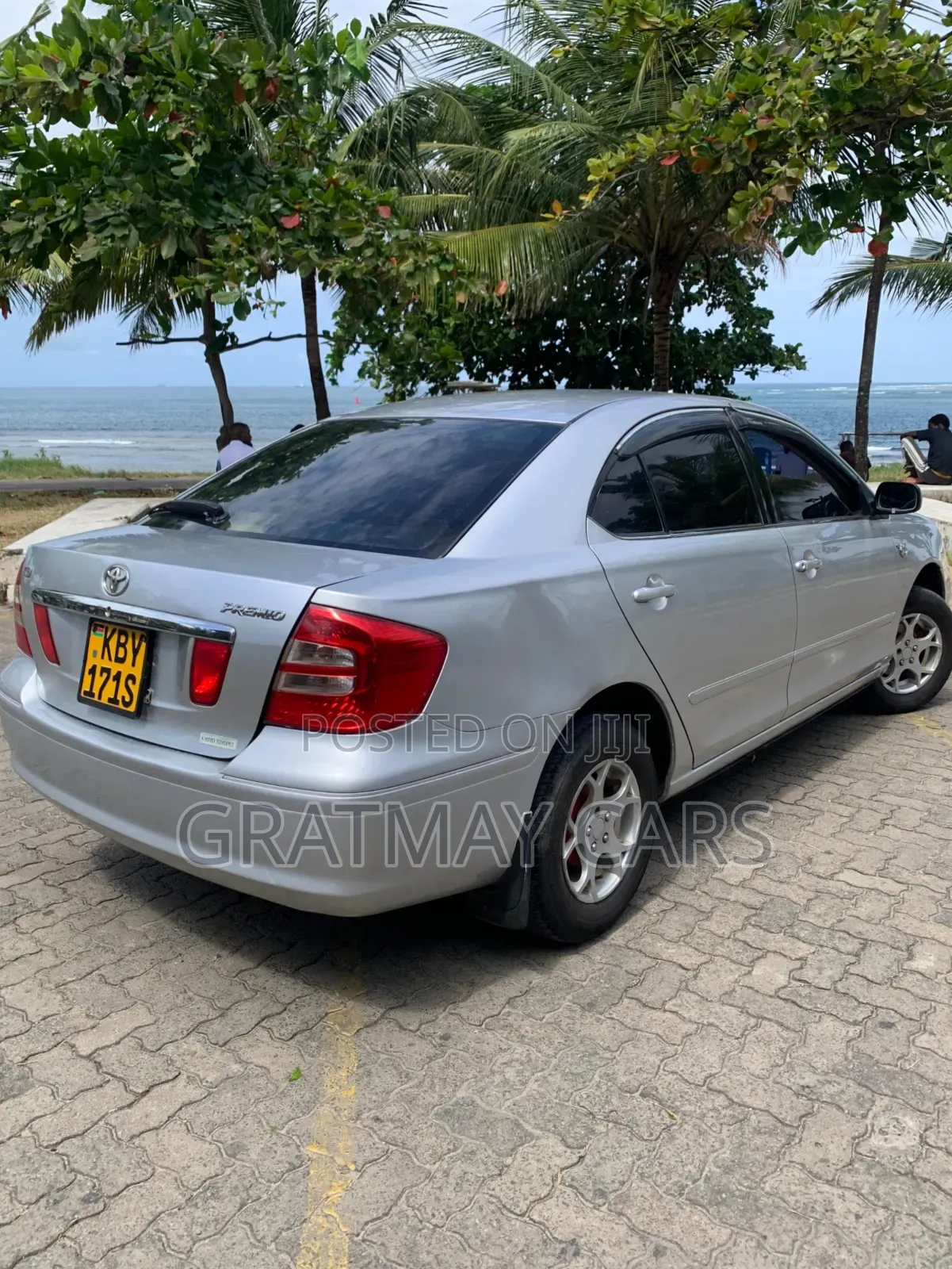 Toyota Premio 2009 Silver