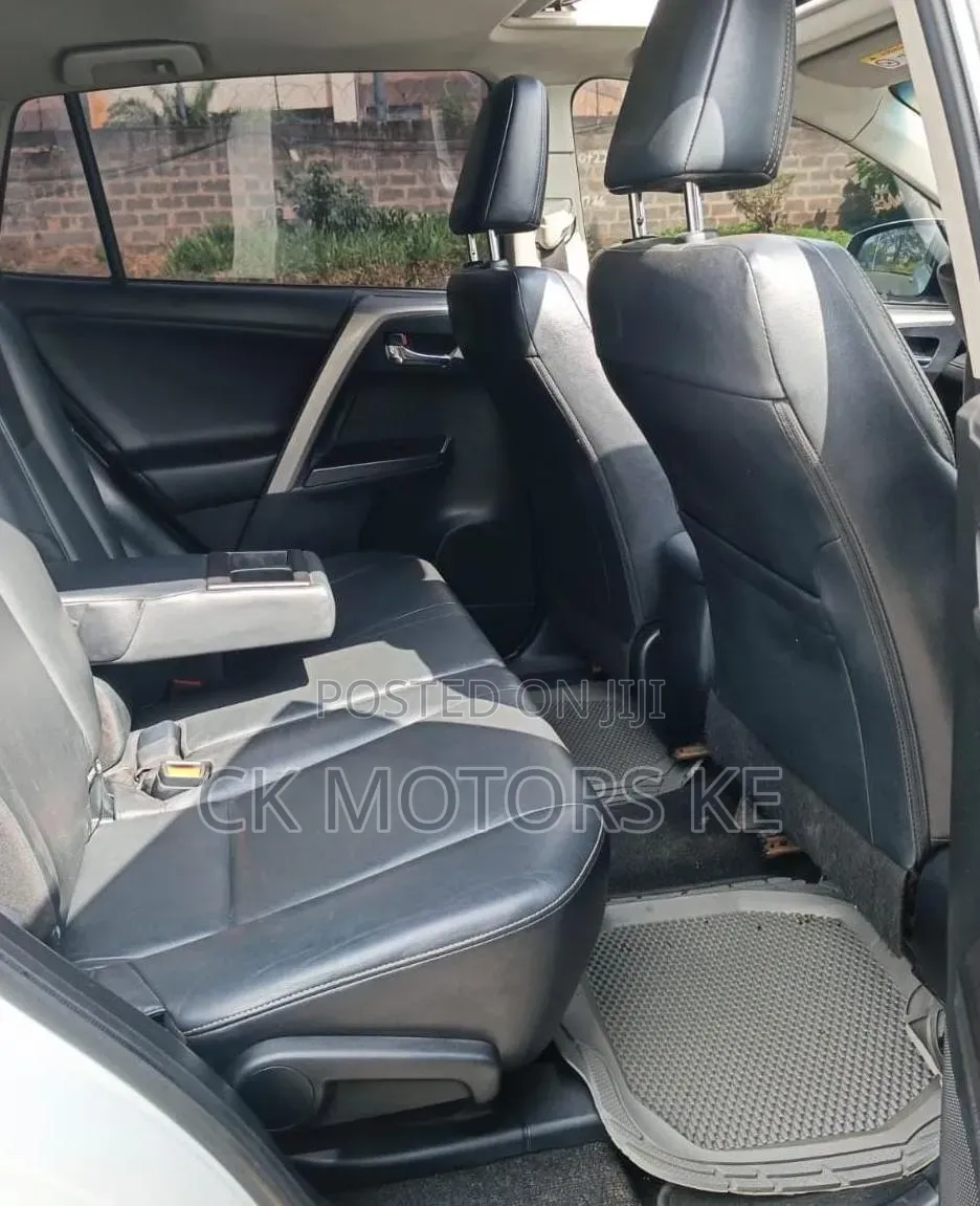 Toyota RAV4 2015 White