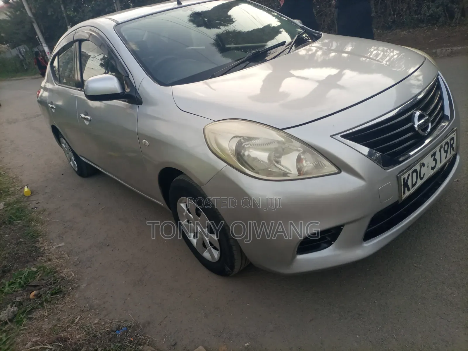 Nissan Latio 1.2 2014 Silver