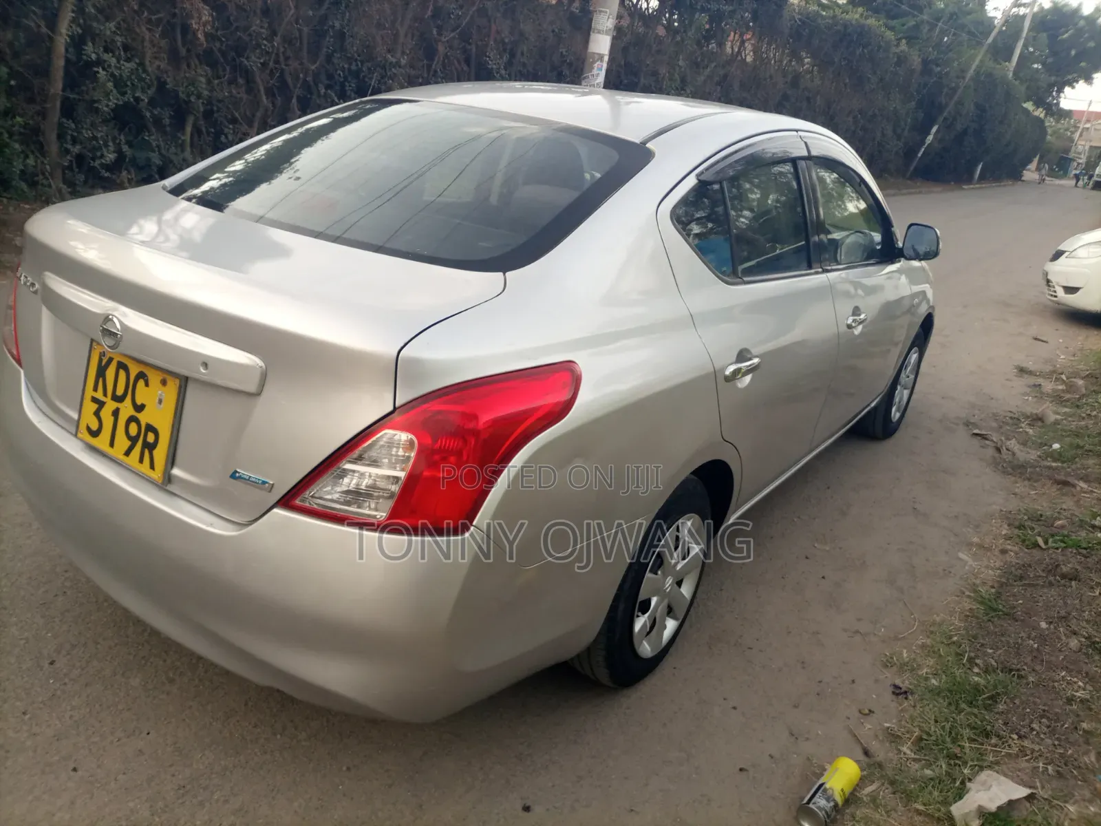 Nissan Latio 1.2 2014 Silver