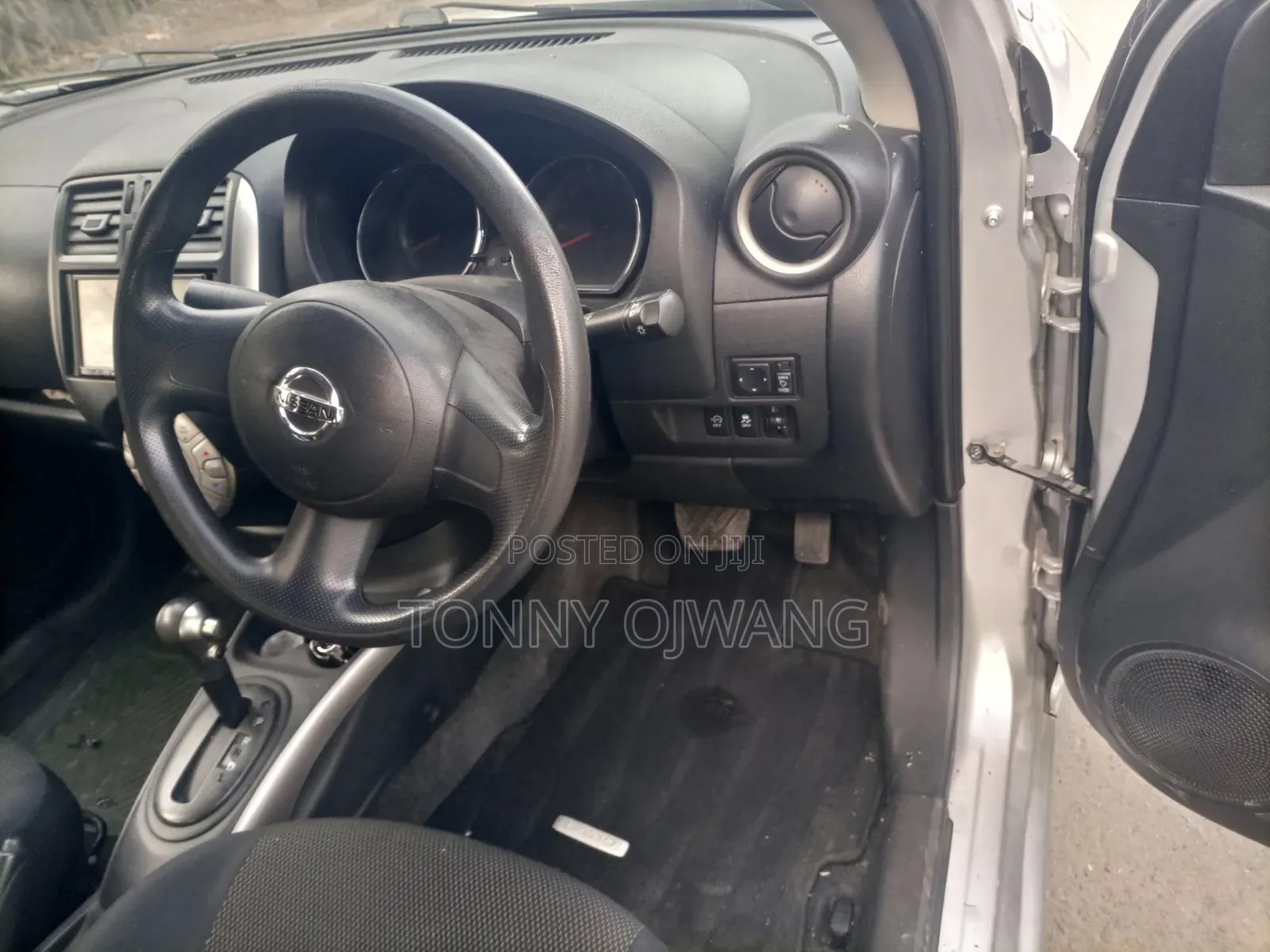 Nissan Latio 1.2 2014 Silver