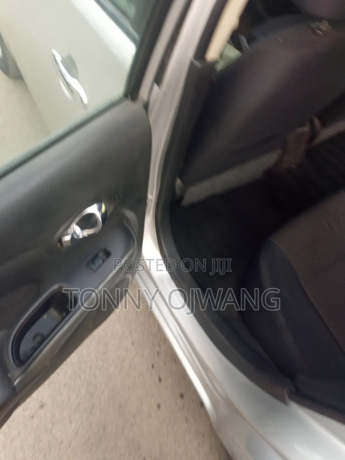 Nissan Latio 1.2 2014 Silver