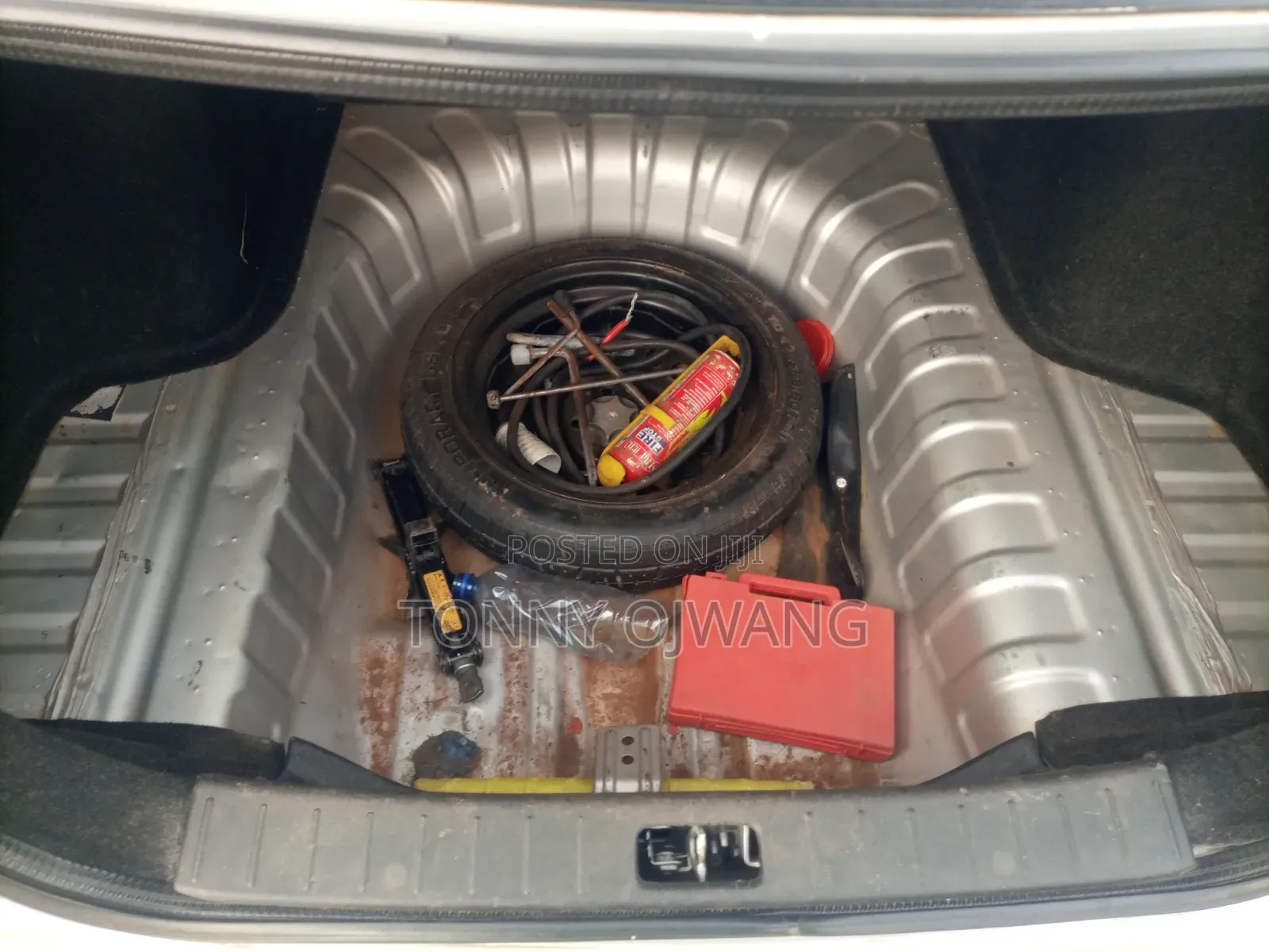 Nissan Latio 1.2 2014 Silver