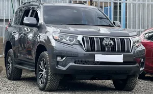 Toyota Land Cruiser Prado 2017 Gray