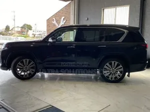Lexus LX 2022 Black