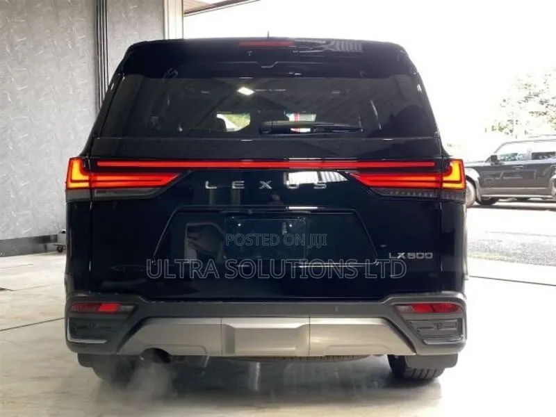 Lexus LX 2022 Black