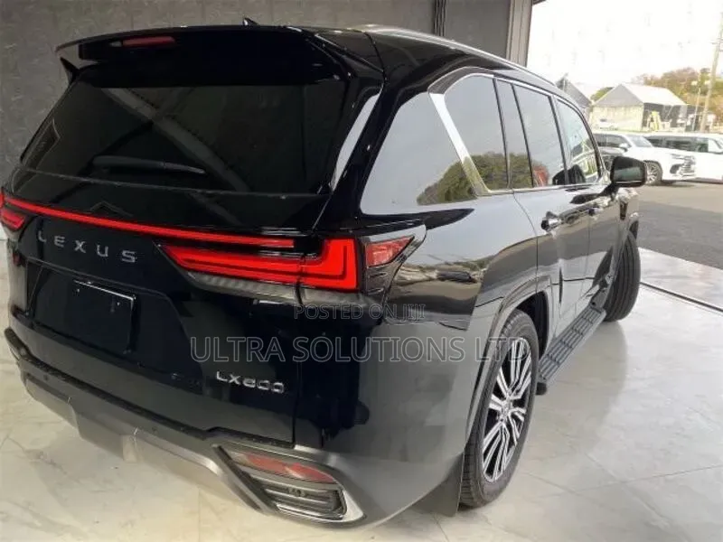 Lexus LX 2022 Black