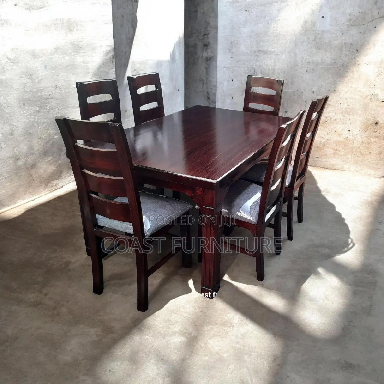6 Seaters Dining Table That Suites Your Room