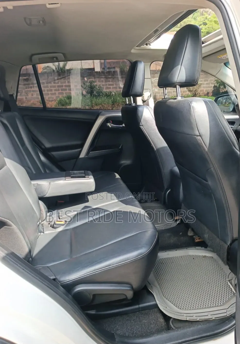 Toyota RAV4 Limited 4dr SUV AWD (2.5L 4cyl 6A) 2015 White