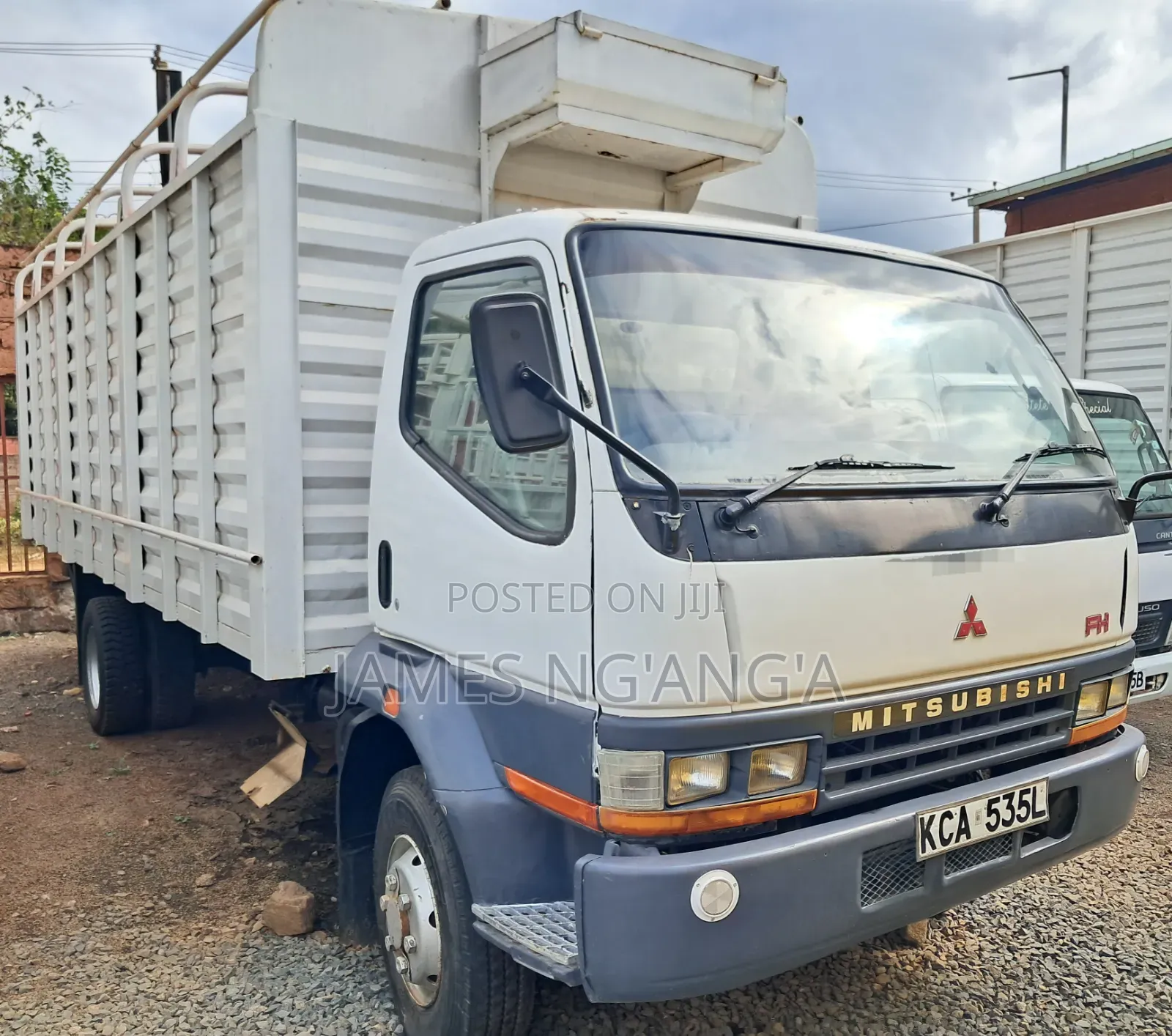 Mitsubishi Fh215 Lorry/Bus