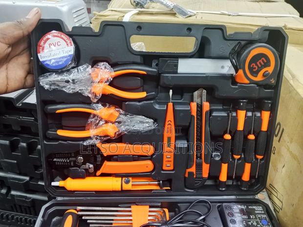 Professional 16-Piece Electrician Tool Kit With Voltage Tester - thumbnail 2