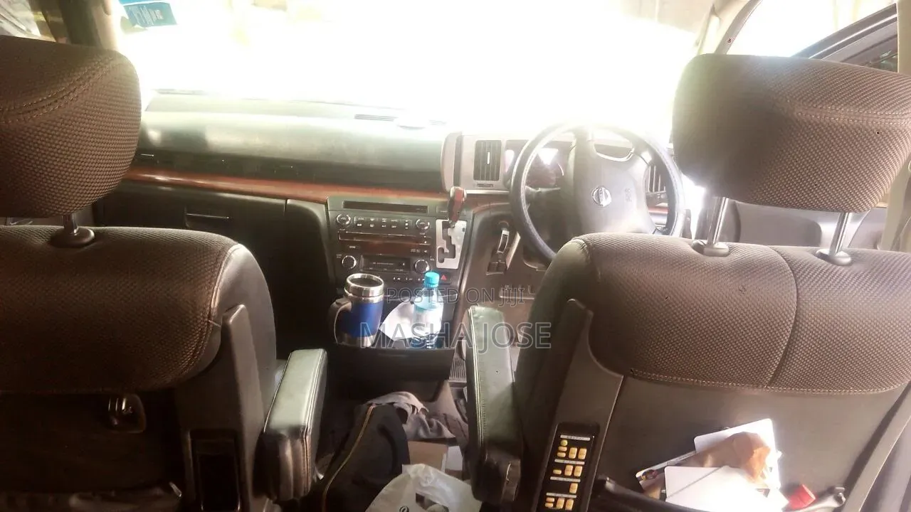 Nissan Elgrand 2012 Black