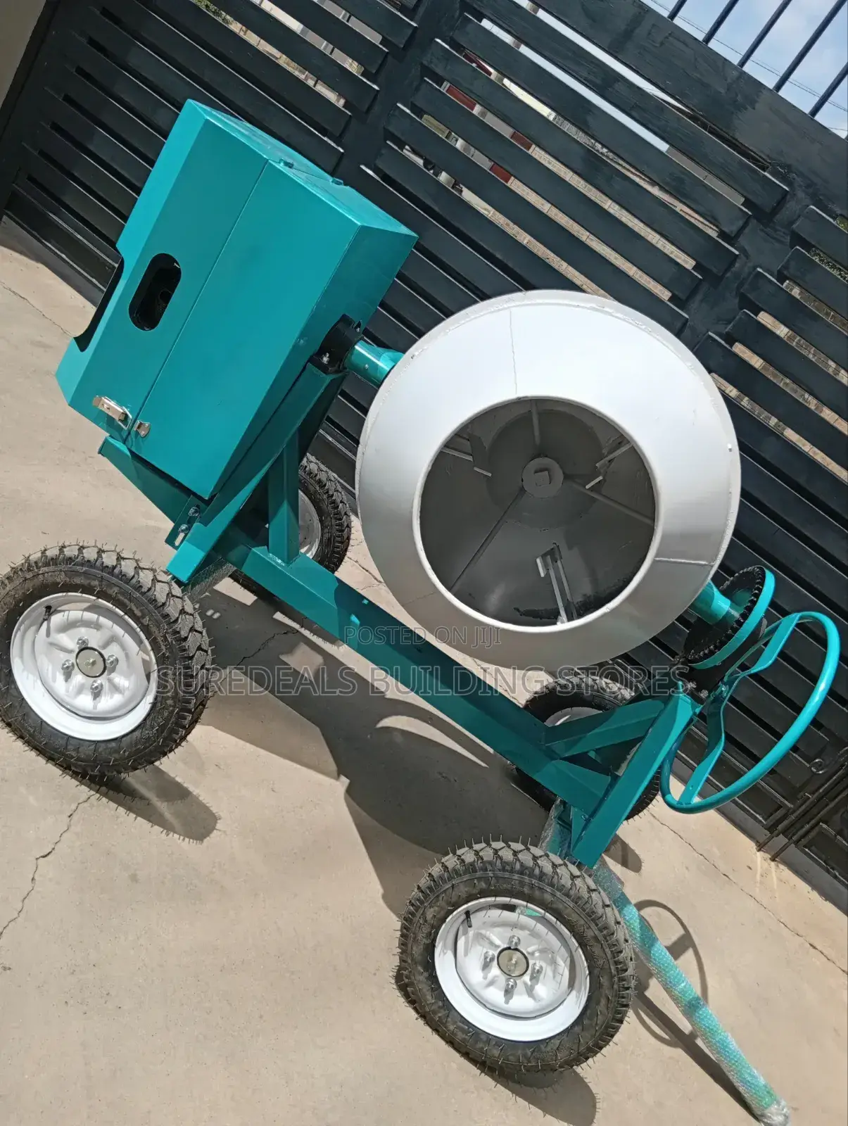 Durable Concrete Mixer Belt Driven 400l