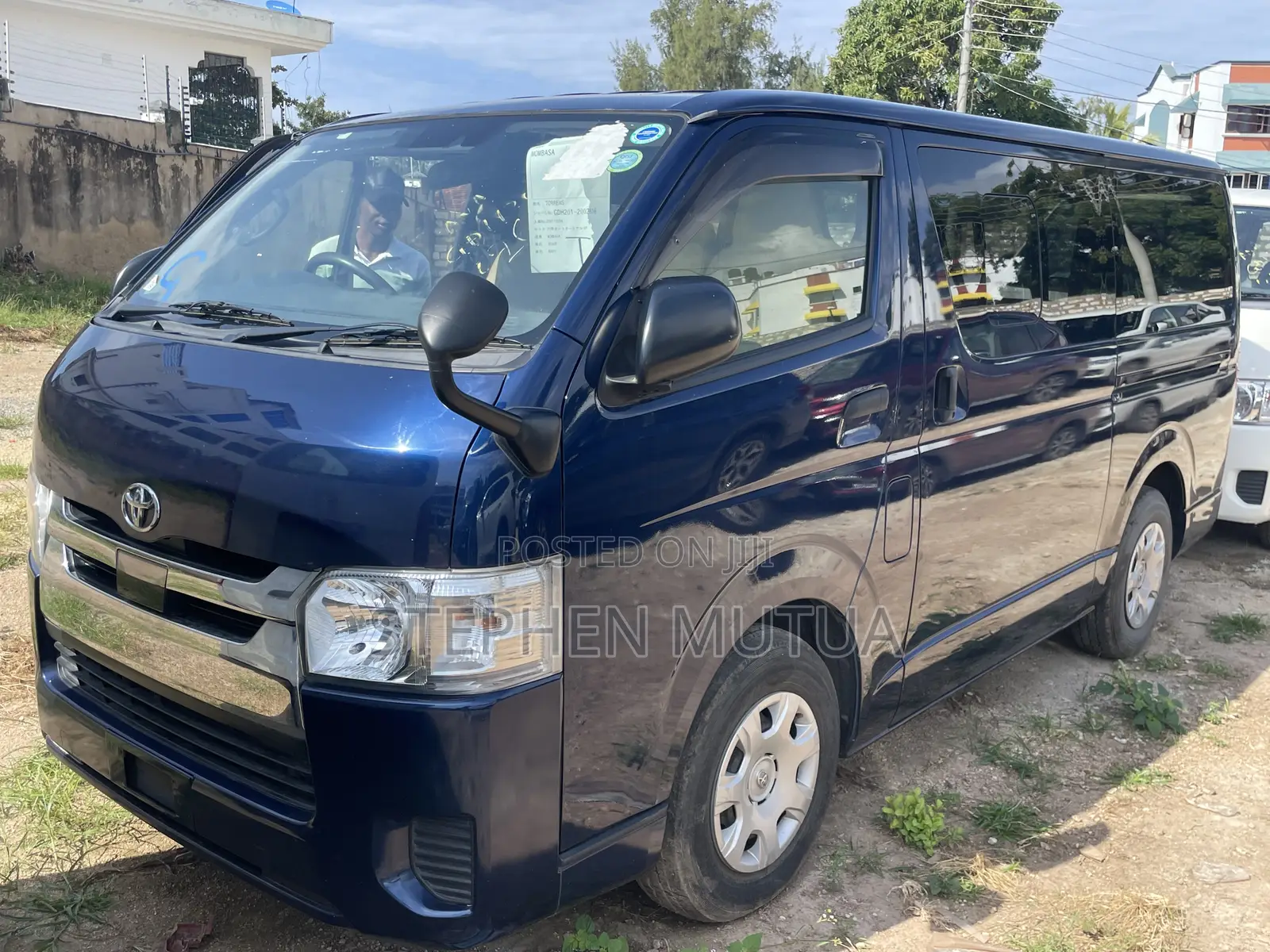 Toyota HiAce 2019 Blue