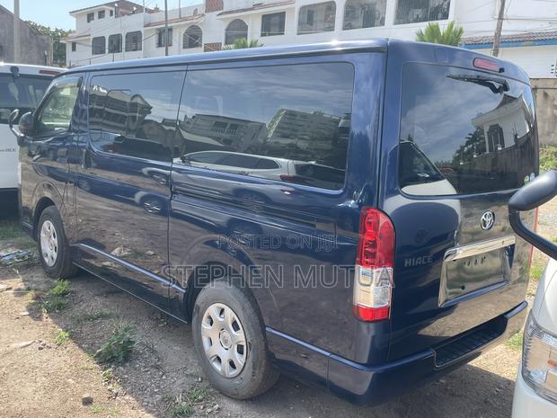 Toyota HiAce 2019 Blue - thumbnail 3