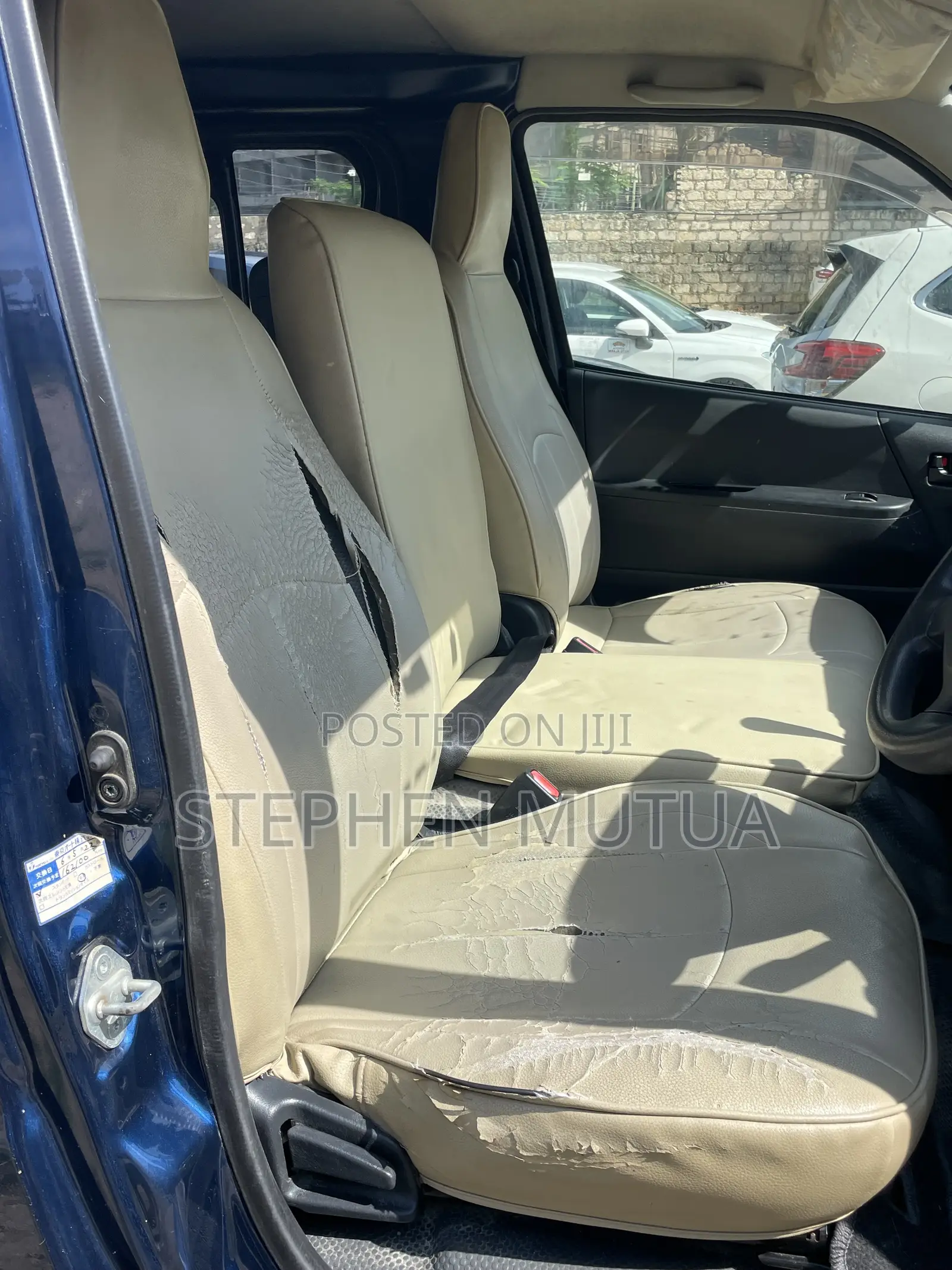 Toyota HiAce 2019 Blue
