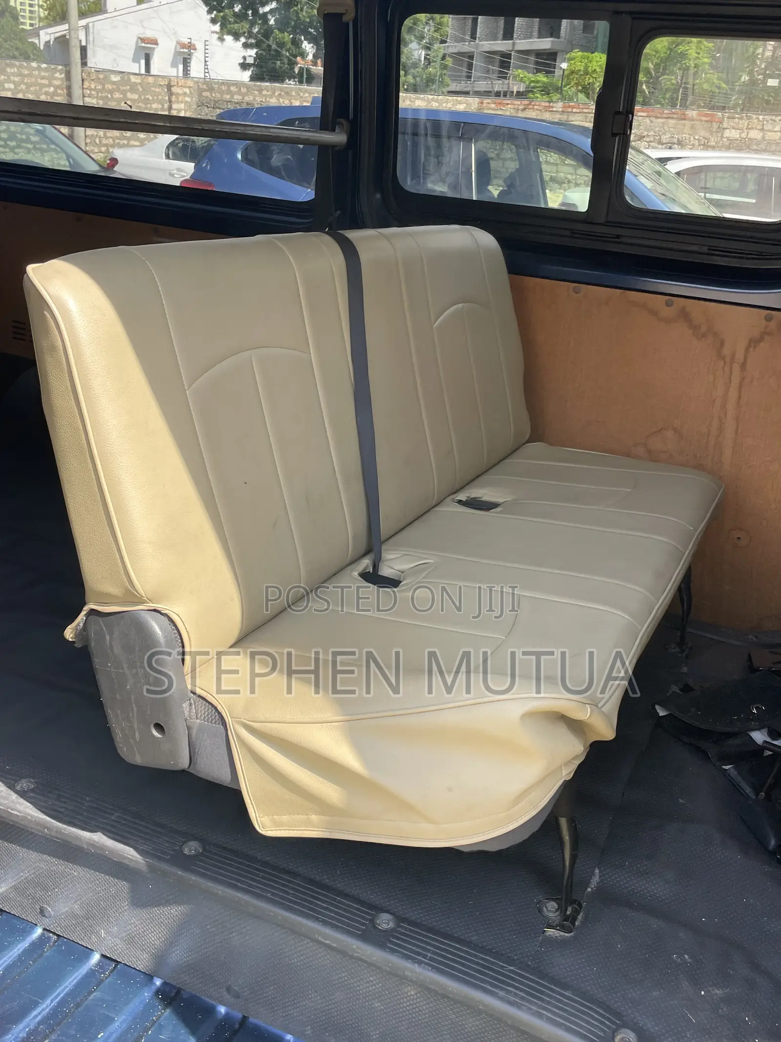 Toyota HiAce 2019 Blue