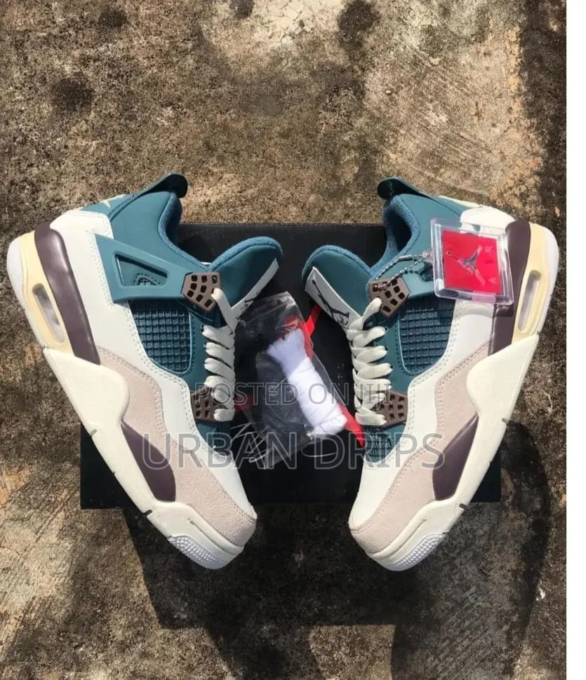 Air Jordan 4