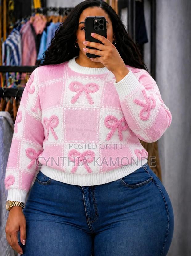 Round Neck Sweater Tops - thumbnail 2