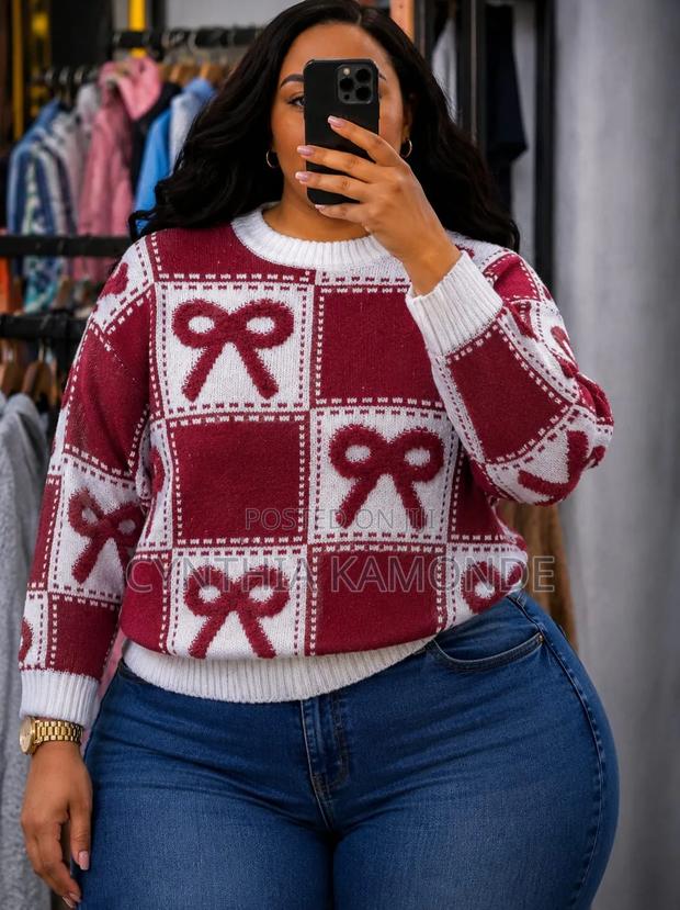 Round Neck Sweater Tops - thumbnail 3