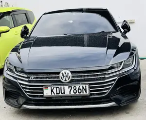 Volkswagen Arteon 2.0T SE R-Line w/19 AWD 4MOTION 2019 Black