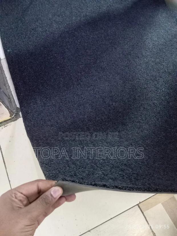 Black Spaghetti PVC Antislip Rubber Mats for Outdoor Rugs - thumbnail 2