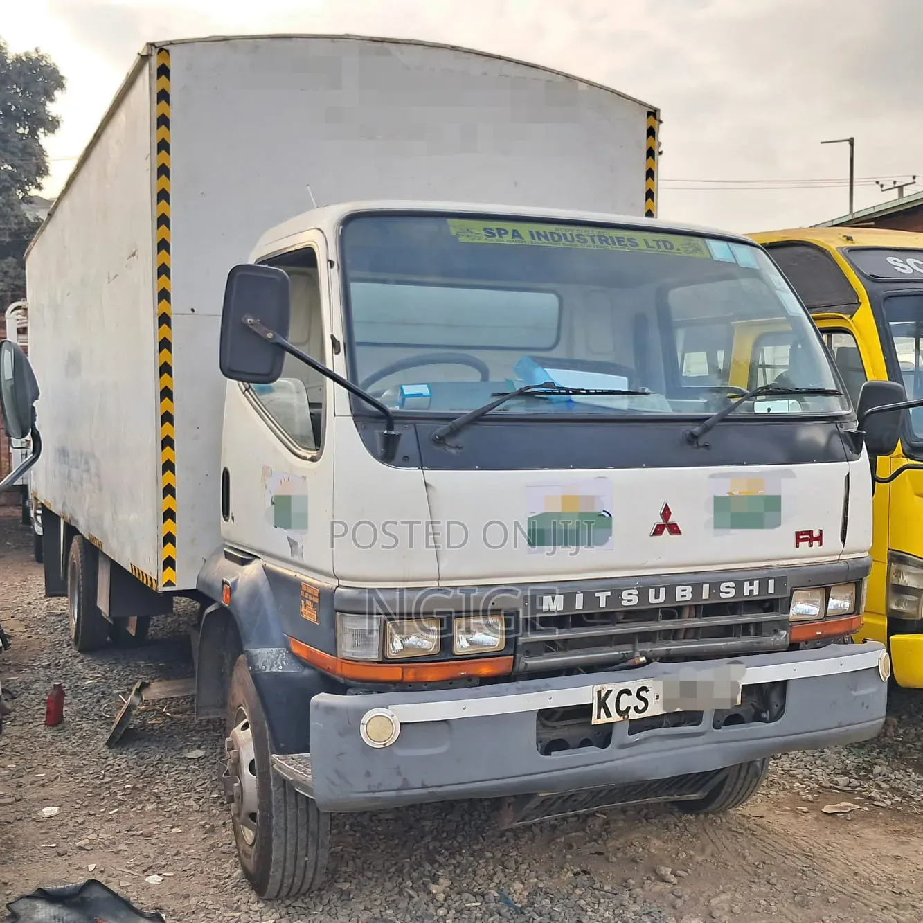 Mitsubishi -Fh215